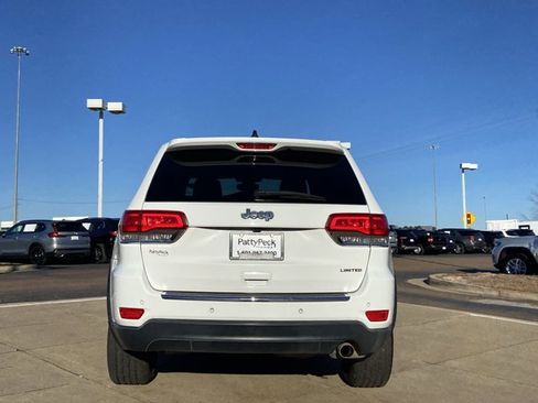Used 2018 Jeep Grand Cherokee Limited image 9