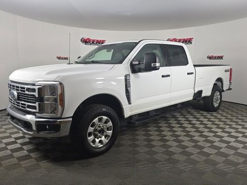 Used 2024 Ford F250 XLT image 5