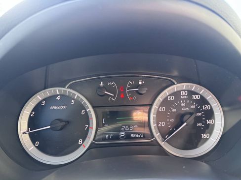Used 2015 Nissan Sentra SV FWD image 24