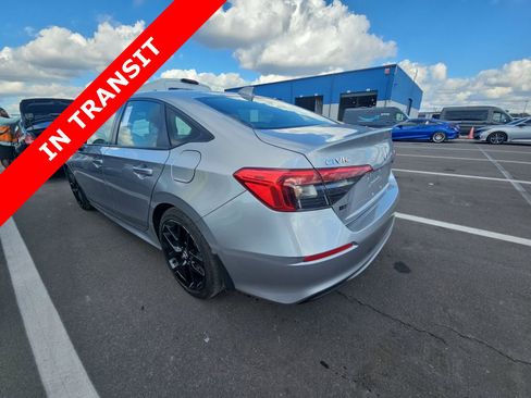 Used 2024 Honda Civic Sport image 4