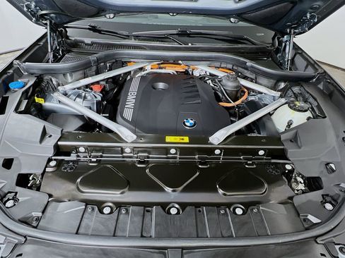 Used 2024 BMW X5 xDrive50e w/ Executive Package image 32