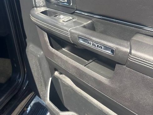 Used 2017 RAM 1500 Laramie w/ Convenience Group AWD/4WD image 36