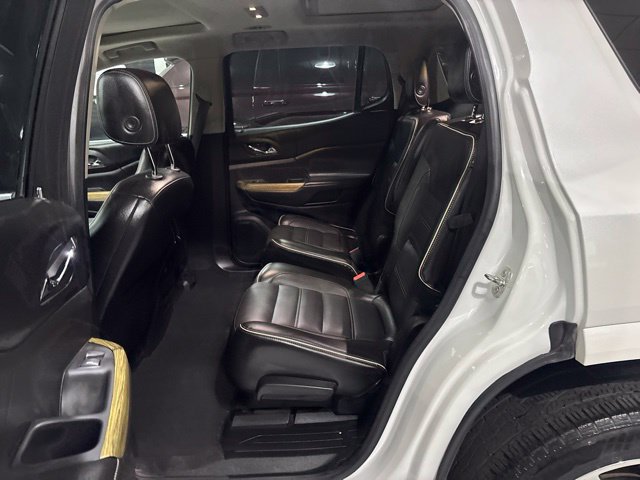 Used 2017 GMC Acadia Denali w/ Technology Package AWD/4WD image 32