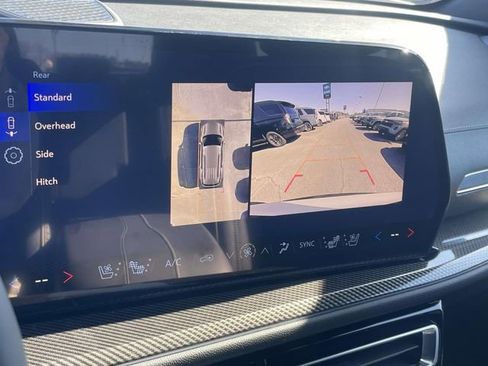 New 2026 Chevrolet Traverse High Country image 14