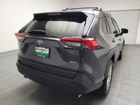 Used 2020 Toyota RAV4 XLE Premium w/ Carpet Mat Package FWD image 7