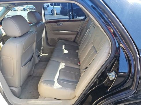 Used 2006 Cadillac DTS w/ Sun And Sound Package FWD image 3
