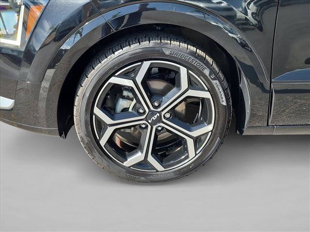 Used 2023 Kia Niro SX Touring FWD image 25