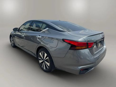 Used 2019 Nissan Altima 2.5 SL FWD image 8