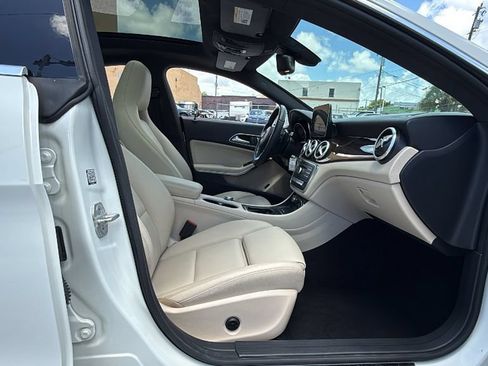 Used 2017 Mercedes-Benz CLA 250 4MATIC image 42