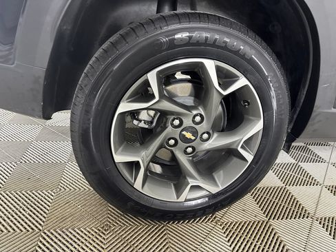Used 2024 Chevrolet Trax LT FWD image 31