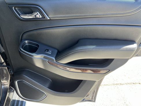 Used 2017 GMC Yukon SLT w/ Open Road Package image 24