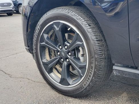 Used 2022 Ford Expedition Limited image 33