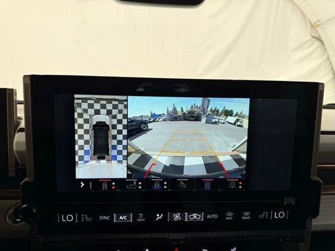 Used 2024 GMC Hummer EV 2X w/ LPO, Illumination Package AWD/4WD image 38