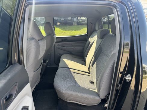 Used 2015 Toyota Tacoma 4x4 Double Cab image 12