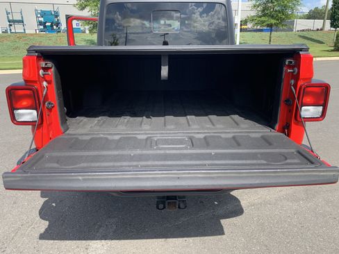Used 2020 Jeep Gladiator Sport w/ Quick Order Package 23S AWD/4WD image 34