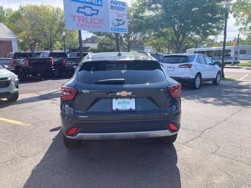 New 2026 Chevrolet Trax LT w/ LT Convenience Package FWD image 27