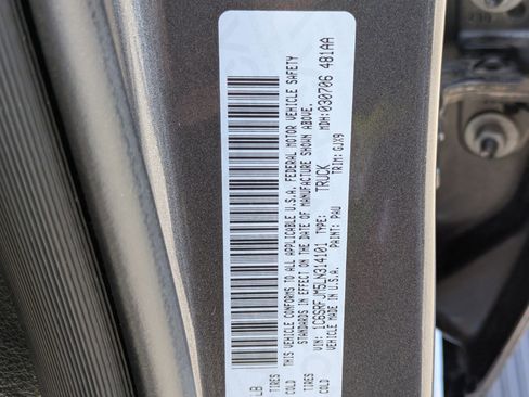 Used 2020 RAM 1500 Laramie image 33