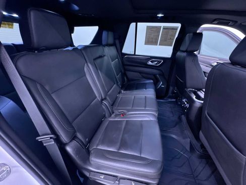 Used 2022 Chevrolet Tahoe Z71 w/ Luxury Package AWD/4WD image 30