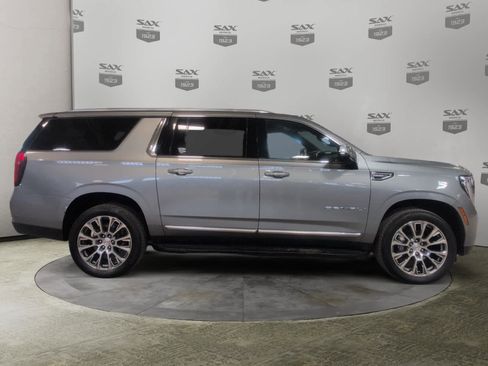 Used 2025 GMC Yukon XL Denali AWD/4WD image 6