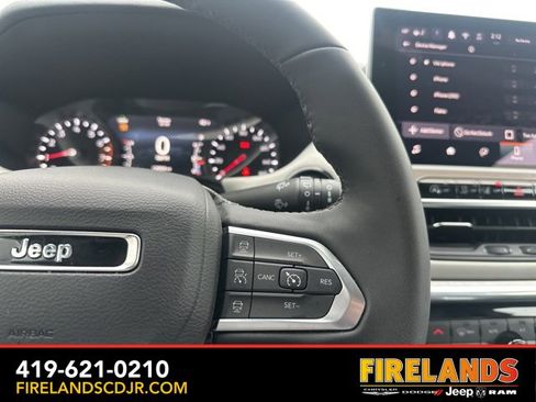 Used 2024 Jeep Compass Limited image 18