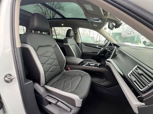 New 2026 Volkswagen Atlas Peak Edition AWD/4WD image 12
