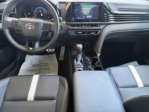 Used 2026 Toyota Camry SE w/ Convenience Package FWD image 10
