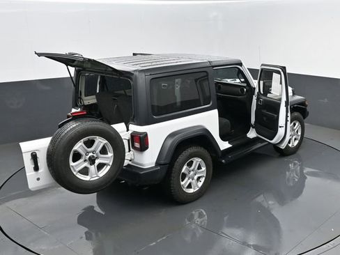 Used 2020 Jeep Wrangler Sport image 25