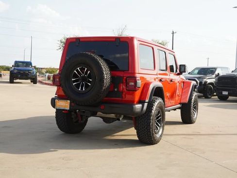 Certified 2025 Jeep Wrangler Unlimited Rubicon AWD/4WD image 9