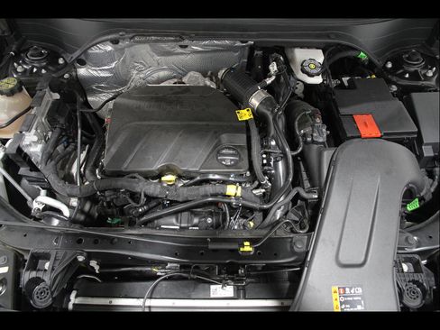 Certified 2024 Chevrolet Trax LS w/ LS Convenience Package image 20