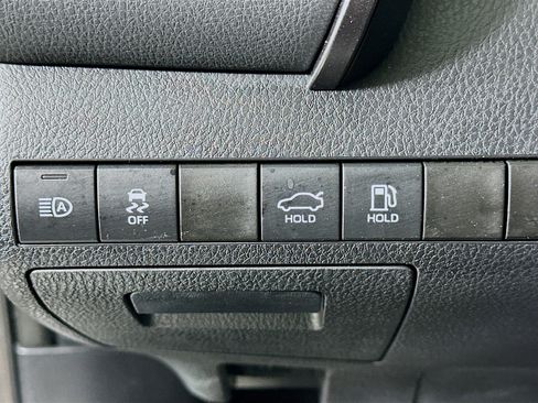 Used 2023 Toyota Camry SE image 17