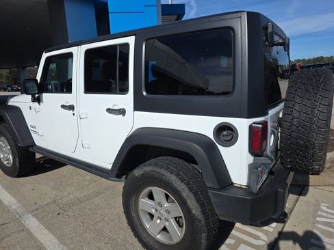 Used 2015 Jeep Wrangler Unlimited Sport w/ Quick Order Package 24S image 9