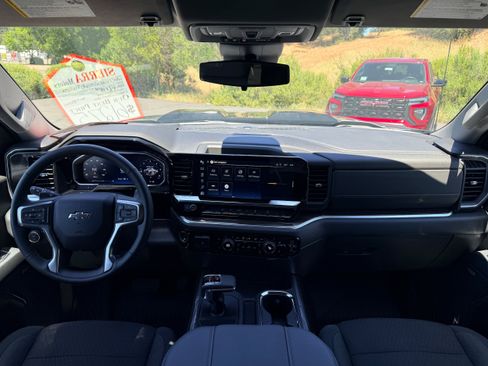 New 2026 Chevrolet Silverado 1500 LT Trail Boss w/ Convenience Package II AWD/4WD image 19