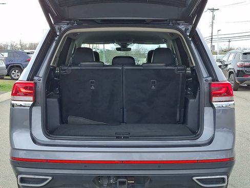 Used 2025 Volkswagen Atlas SE image 31