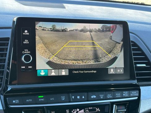 Used 2025 Honda Odyssey Sport-L image 13