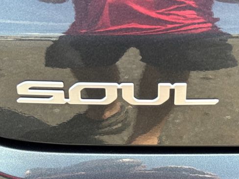 Used 2024 Kia Soul LX w/ Option Group 015 image 21