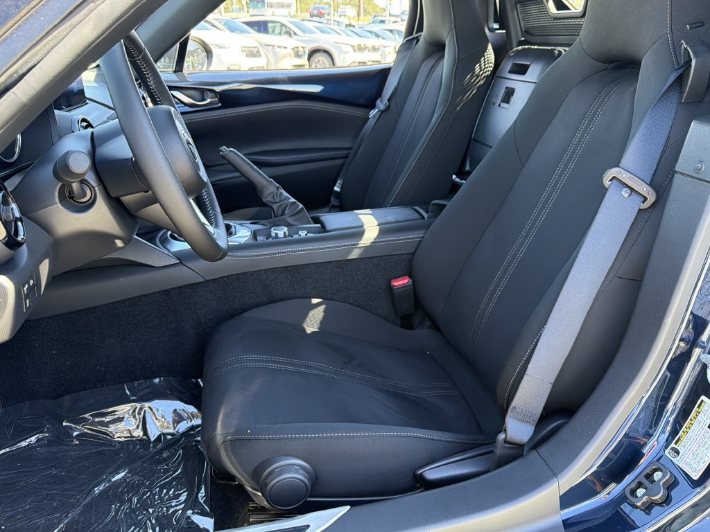 New 2026 MAZDA MX-5 Miata Club w/ Interior Package RWD image 25