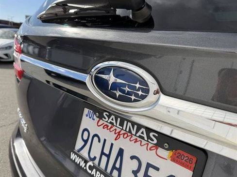 Used 2022 Subaru Ascent Limited image 12