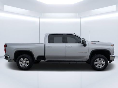 Used 2022 Chevrolet Silverado 2500 LTZ AWD/4WD image 2