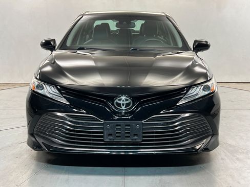 Used 2018 Toyota Camry XLE w/ Driver Assist Package FWD image 8