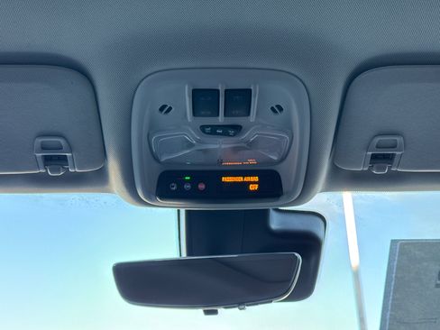 Used 2022 Chevrolet Bolt EUV Premier w/ Sun & Sound Package image 24