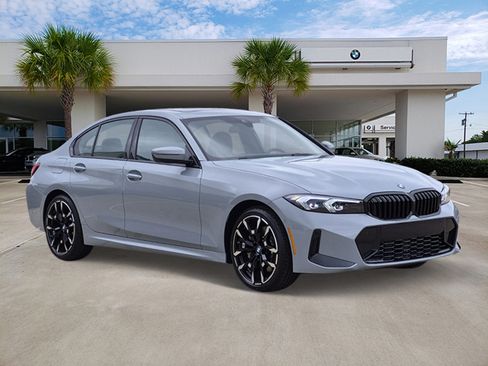 New 2026 BMW 330i Sedan w/ M Sport Package RWD image 3