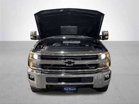 Used 2019 Chevrolet Silverado 2500 LTZ w/ Duramax Plus Package image 5