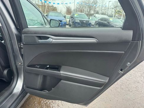 Used 2014 Ford Fusion Titanium image 28