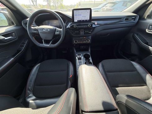 Used 2025 Ford Escape ST-Line image 19