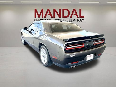Used 2023 Dodge Challenger SXT RWD image 8