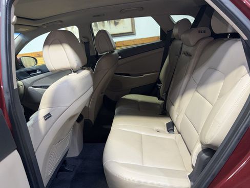 Used 2016 Hyundai Tucson Limited w/ Option Group 03 FWD image 24