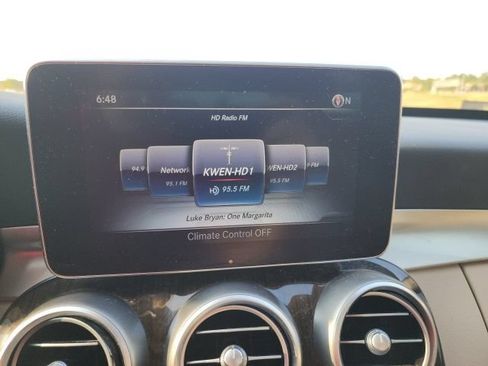 Used 2018 Mercedes-Benz C 300 4MATIC Sedan image 21