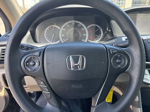 Used 2014 Honda Accord LX image 19