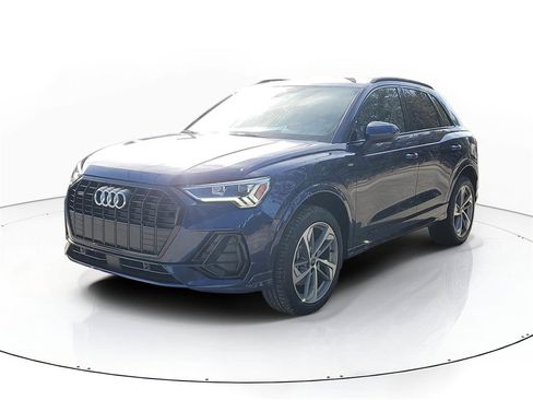 New 2025 Audi Q3 2.0T Premium image 2