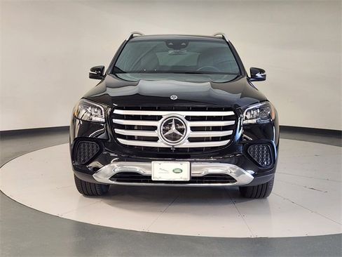 Used 2025 Mercedes-Benz GLS 450 4MATIC image 9